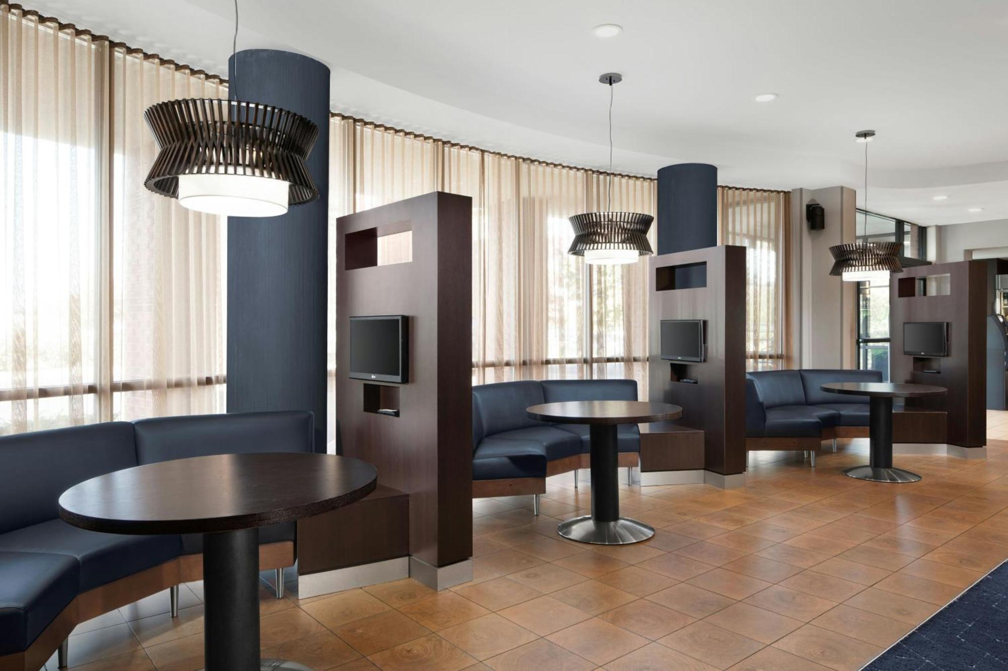 Courtyard By Marriott Knoxville Airport Hotel Alcoa