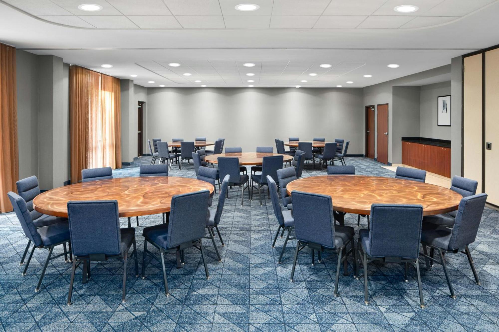 Hotel Courtyard By Marriott Knoxville Airport